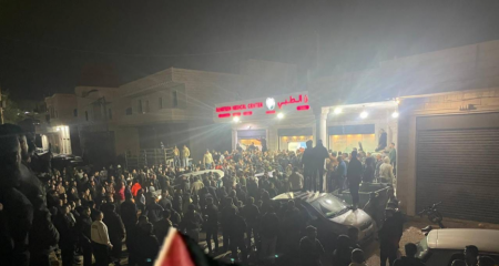 وقوع ضحايا بشظايا صاروخ في صالون تجميل في بيت عوا غرب الخليل